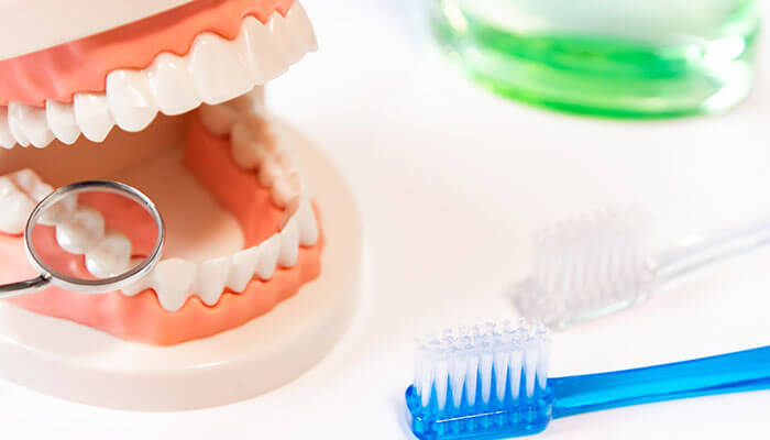 治療後の歯磨きと定期検診